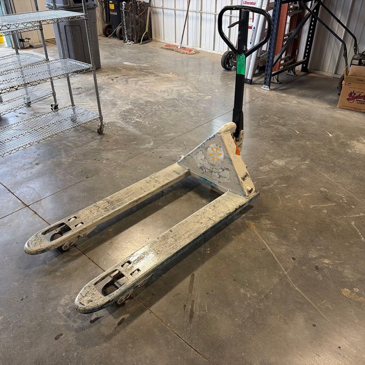 Crown Pallet Jack