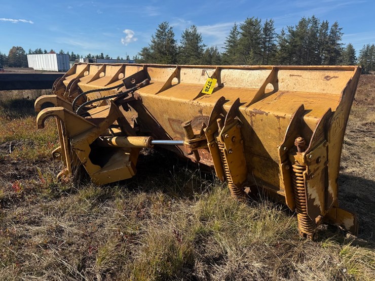 caterpillar-160-image-3