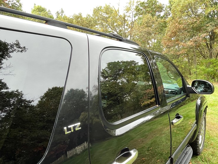 2007-chevrolet-tahoe-ltz-image-35