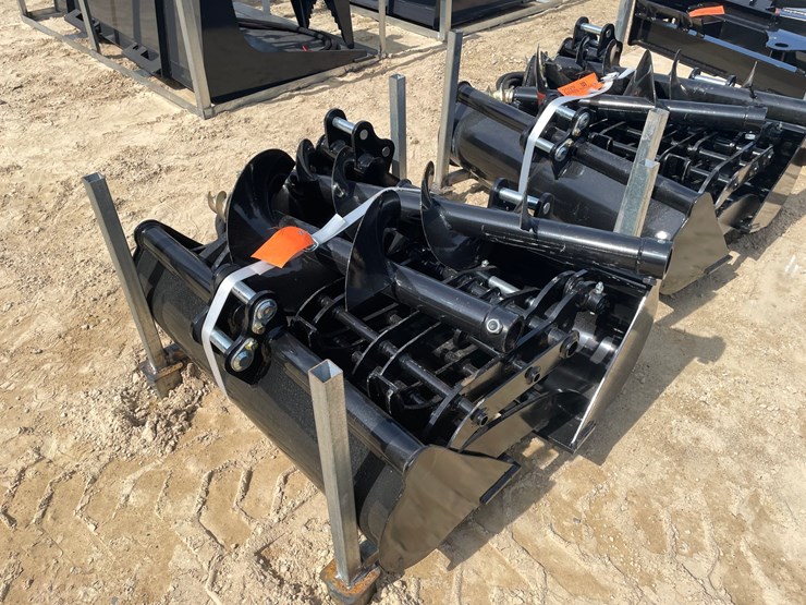 #2028-•-excavator-attachment-set-image-2