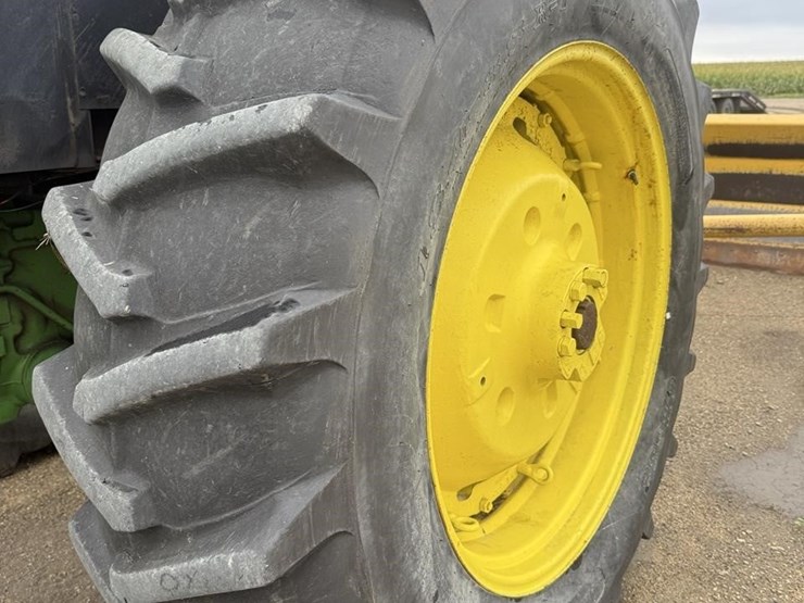 john-deere-4440-image-16
