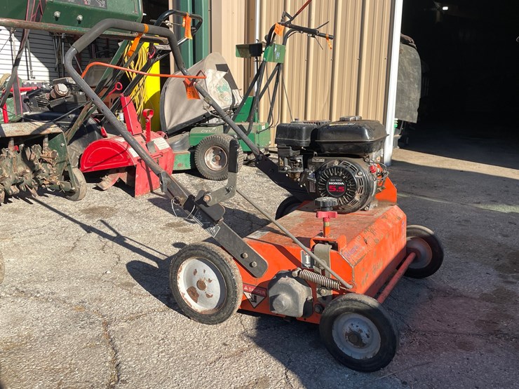 #1854-•-husqvarna-walk-behind-leaf-thatcher-image-3