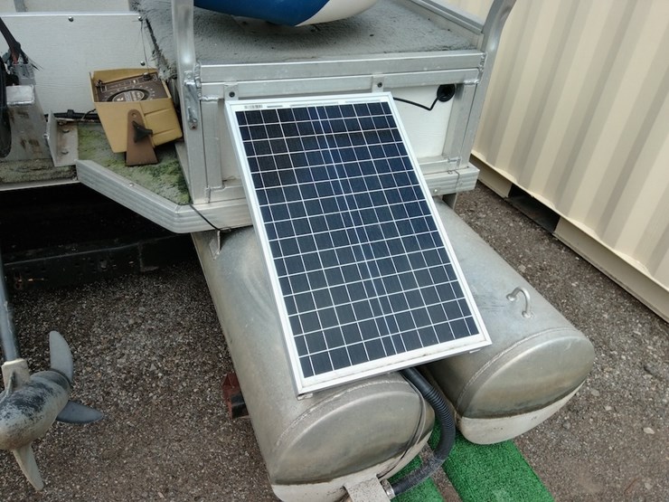 2005-cruiser-lo-pro-pontoon-boat-image-12