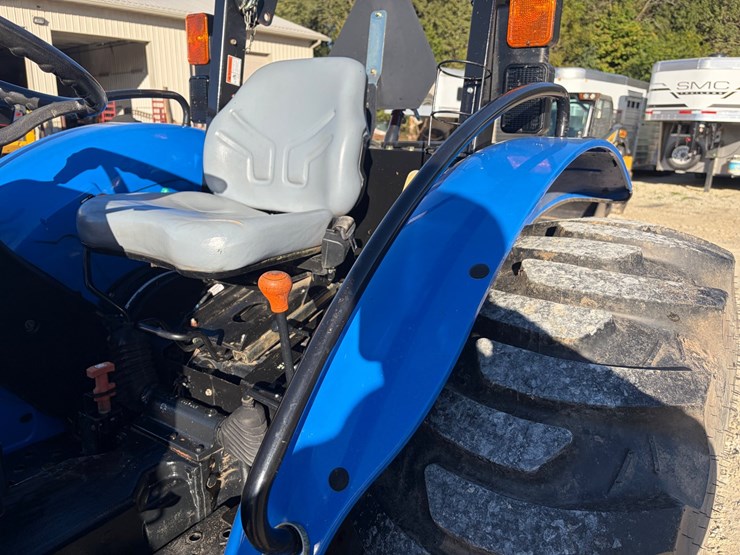 2019-new-holland-workmaster-50-image-9