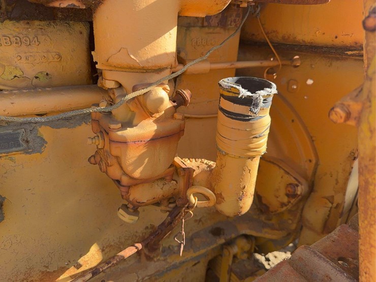 caterpillar-twenty-two-image-17