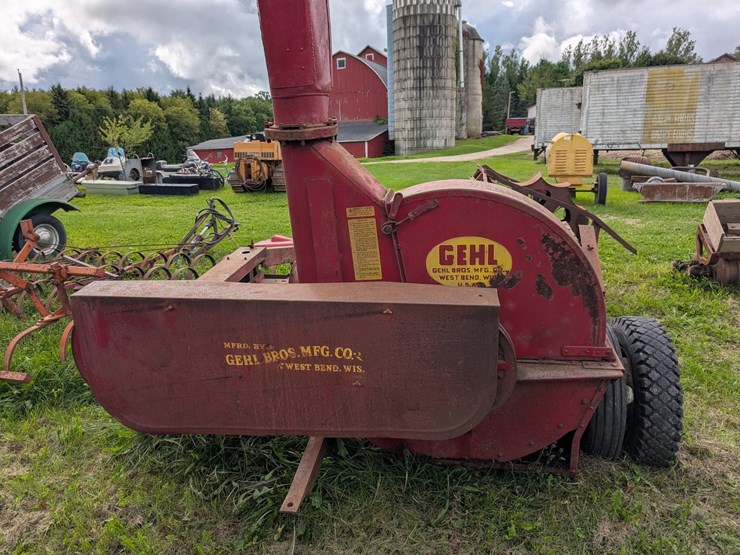 #4050-•-gehl-forage-harvester-image-25