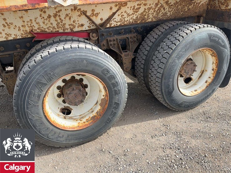 2019-international-workstar-7400-image-10