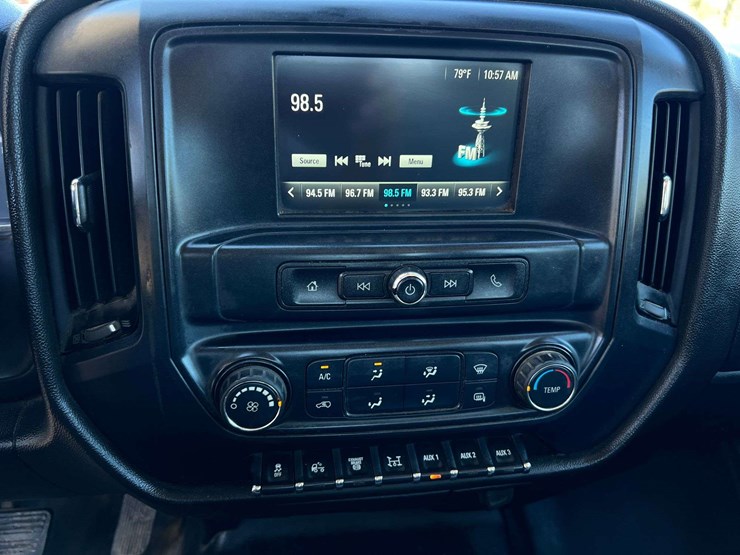 2019-chevrolet-silverado-5500hd-image-16