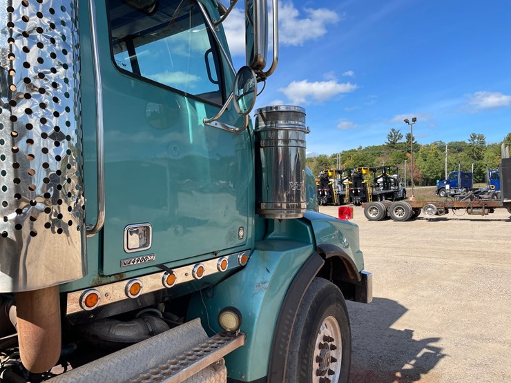 2015-western-star-4900sb-image-53