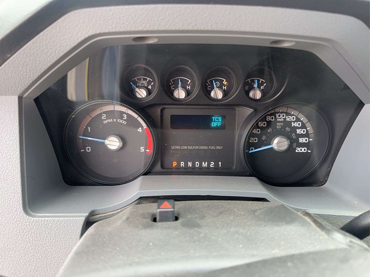 2014-ford-f550-image-29
