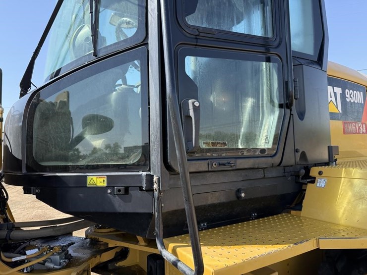 2019-caterpillar-930m-image-33