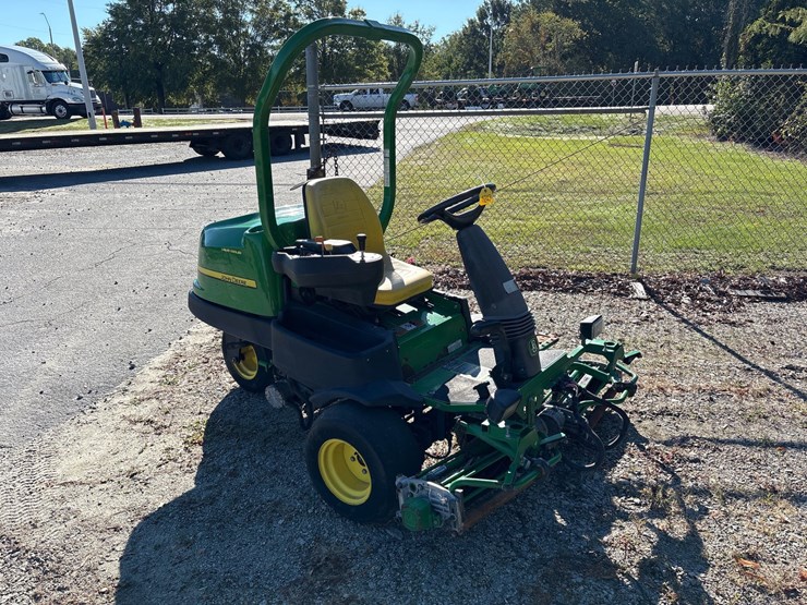 john-deere-2500e-image-5