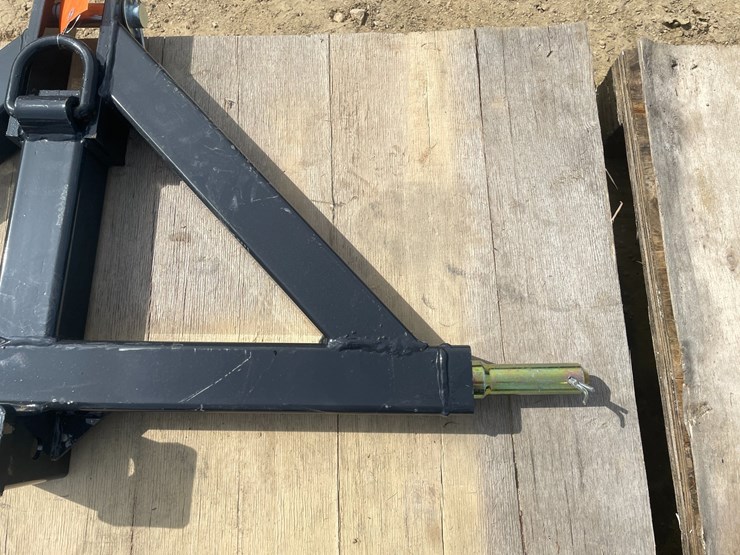 #2043-•-wolverine-skid-steer-quick-hitch-mount-image-2