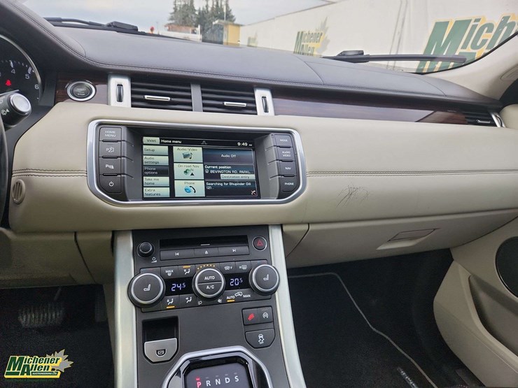 2015-land-rover-range-rover-evoque-image-25