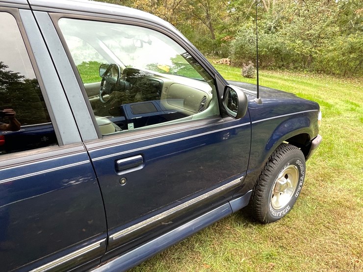 1997-ford-explorer-xlt-image-38