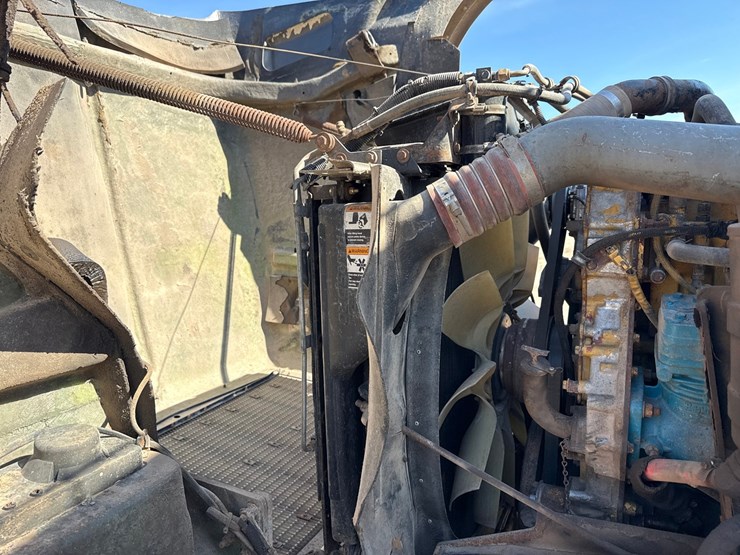 2005-kenworth-t800-image-31