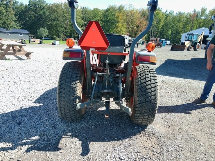 2020-kubota-l2501-image-6