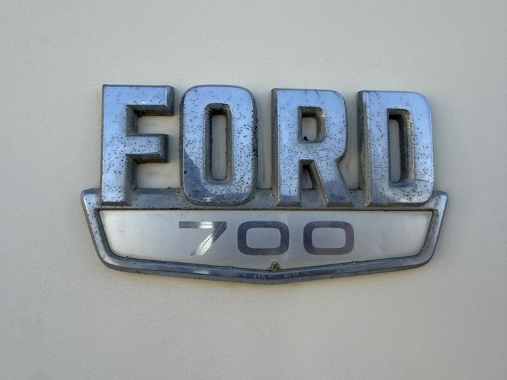 ford-f700-image-33
