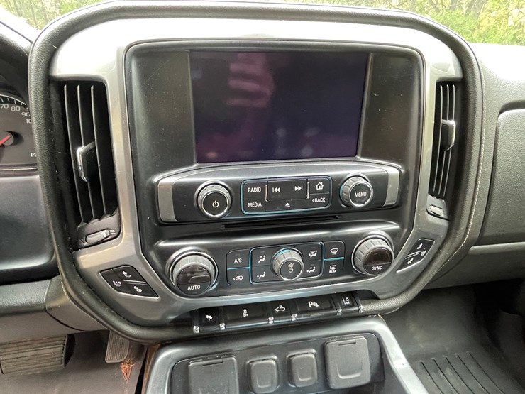 2014-chevrolet-1500-image-69