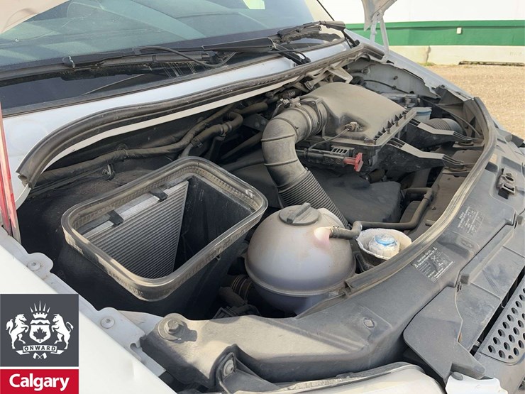 2016-mercedes-benz-sprinter-3500-image-27