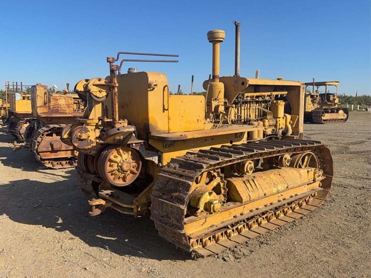 caterpillar-d7-image-3
