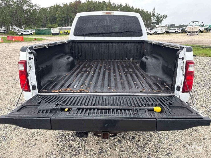 2014-ford-f350-image-25