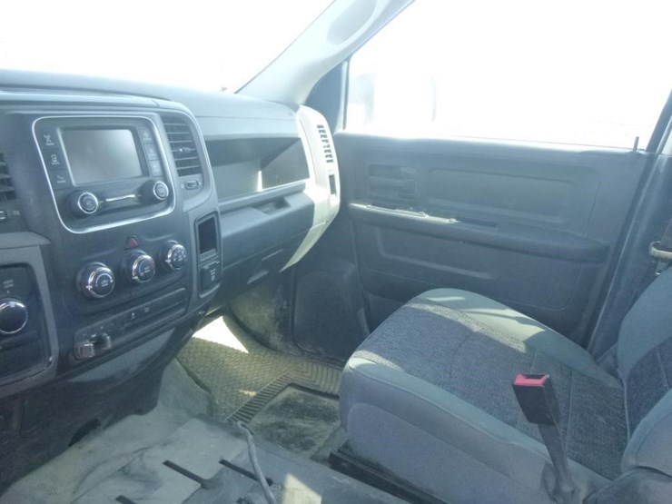 2016-dodge-1500-image-11
