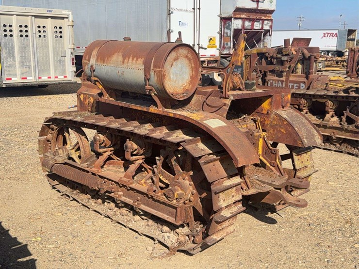 caterpillar-thirty-image-2
