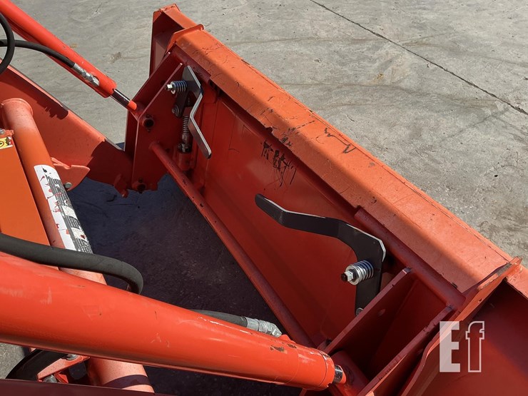 2023-kubota-l3301-image-9