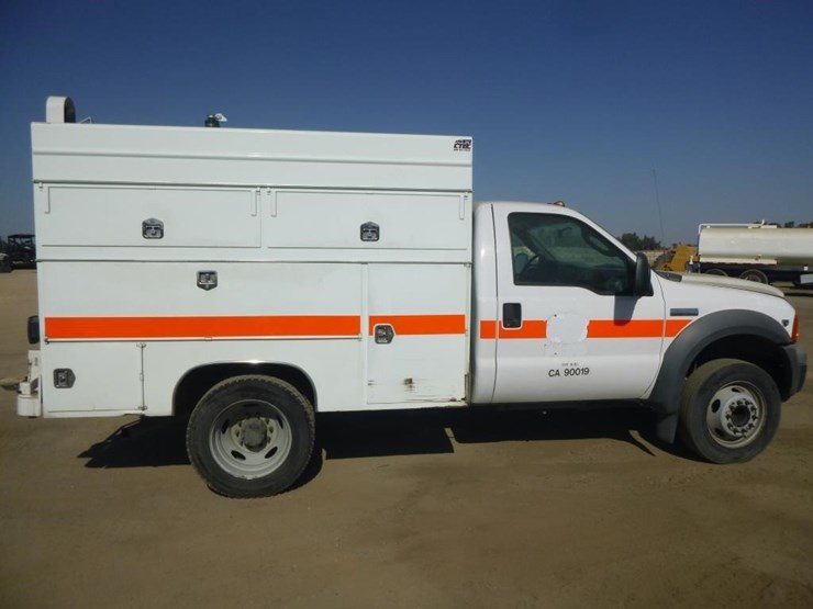 2005-ford-f450-image-15