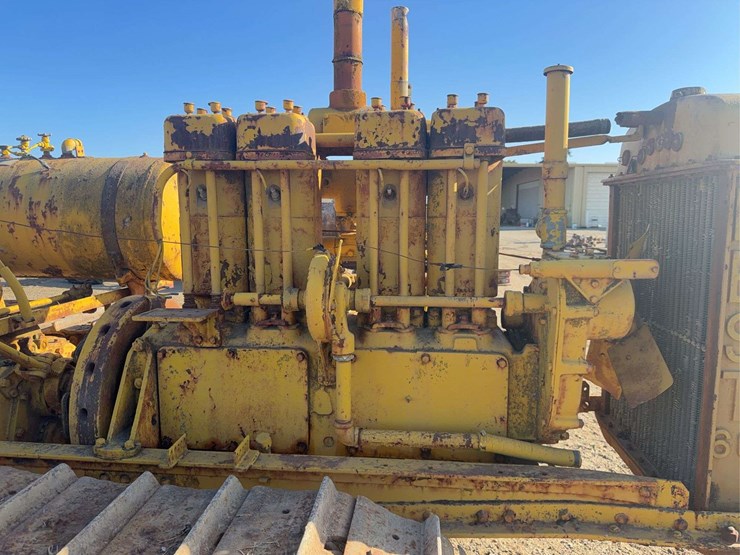 caterpillar-60-image-29