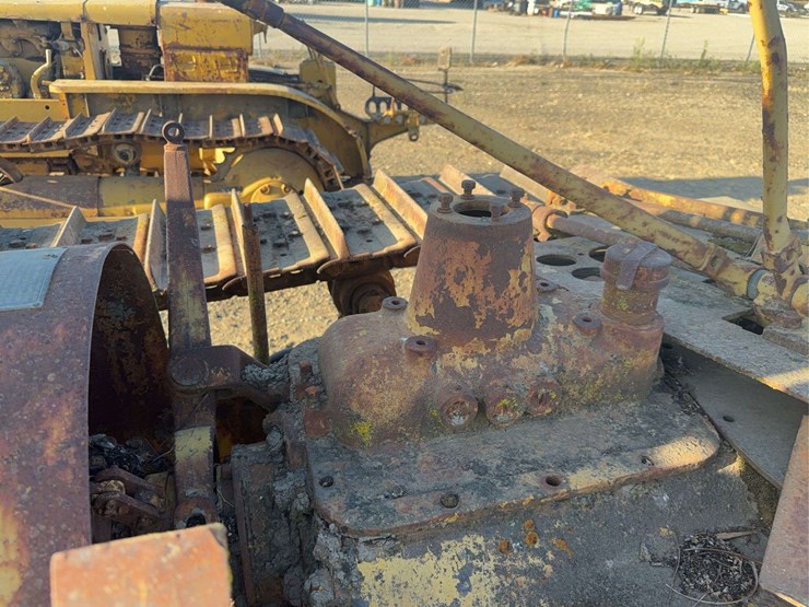 caterpillar-60-image-29
