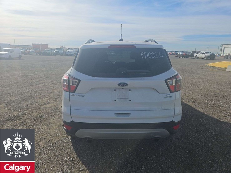 2017-ford-escape-se-image-6
