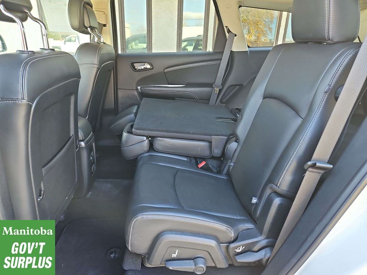 2015-dodge-journey-image-23