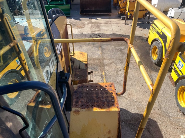 deere-724k-image-23