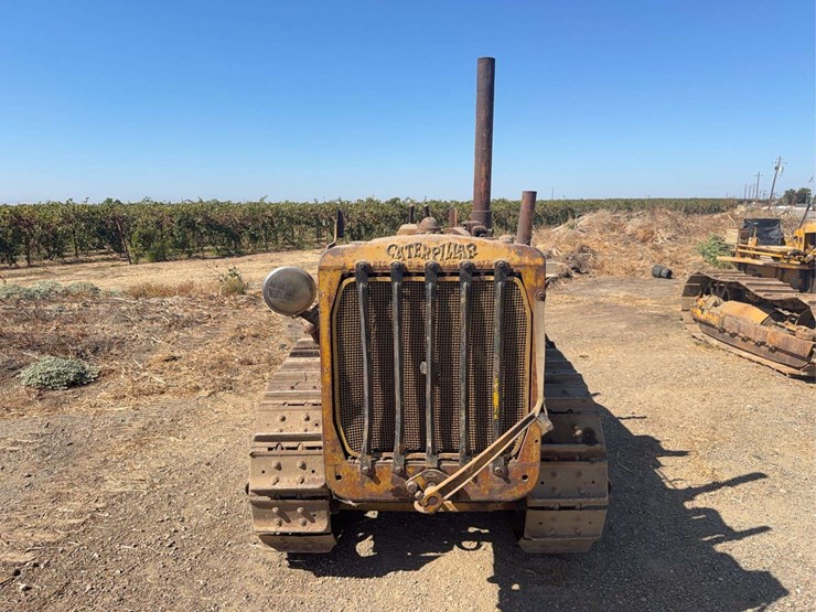 caterpillar-30-image-8