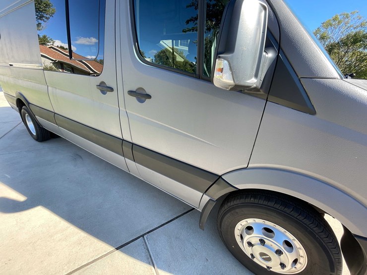 #525-•-2012-mercedes-benz-sprinter-(title-in-delay)-(green-bay,-wi)-image-31