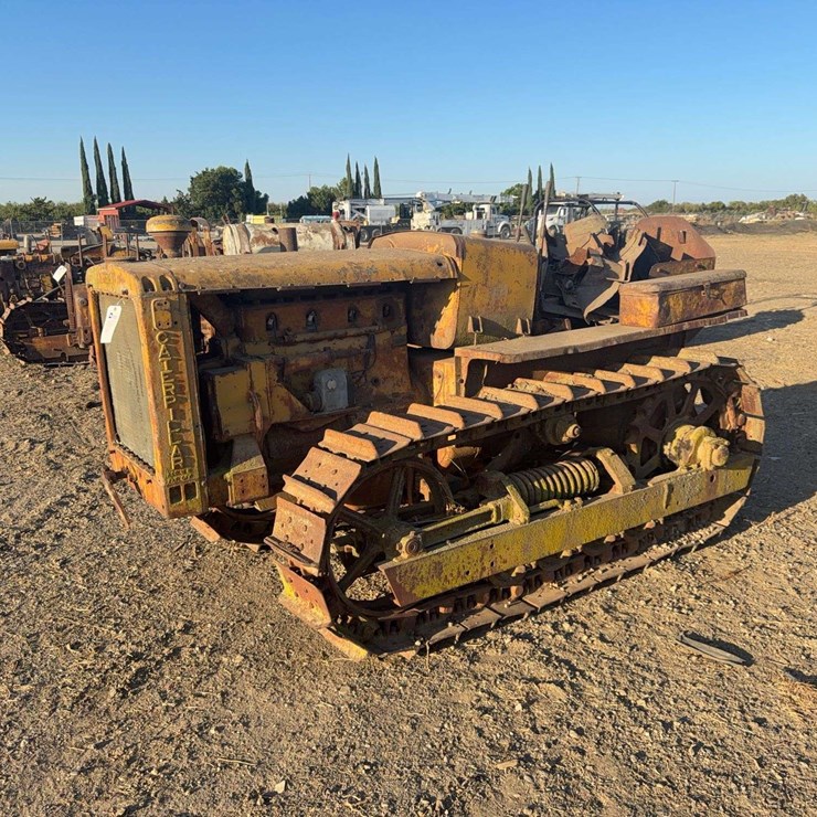 Caterpillar Thirty