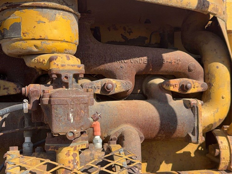 caterpillar-d7-image-24