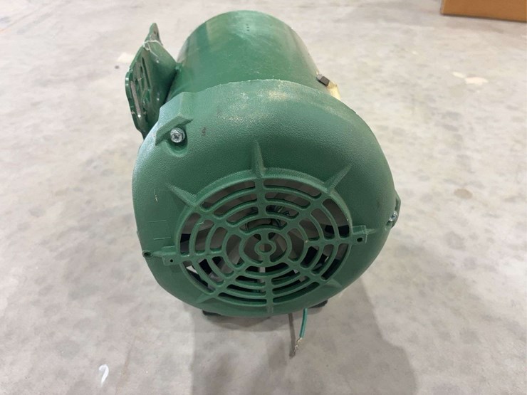 *new*-dayton-electric-motor-1tmy6-farm-duty-1.5,-single-phase-image-6