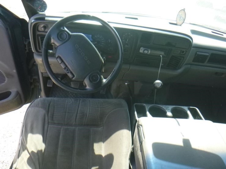 1994-dodge-ram-2500-image-7