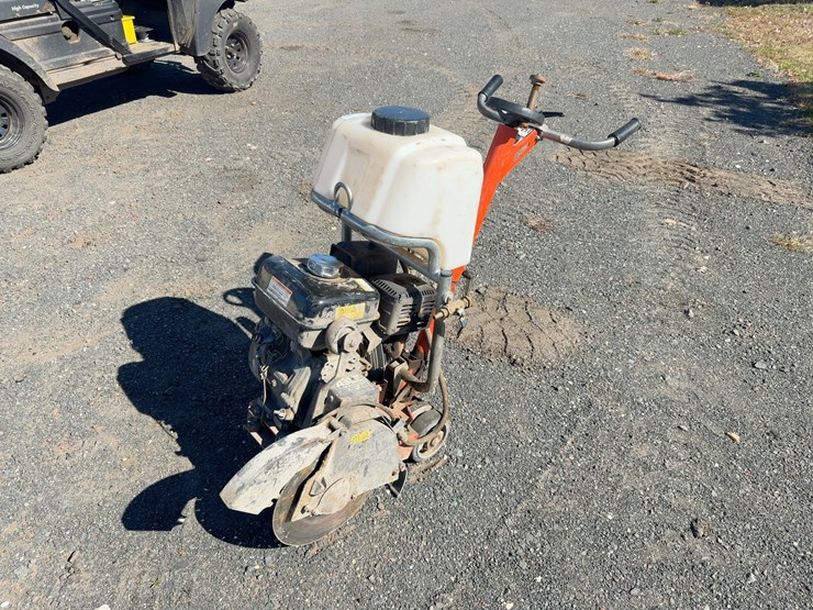 husqvarna-fs309-image-1
