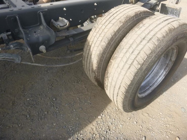 2017-ford-f350-image-17