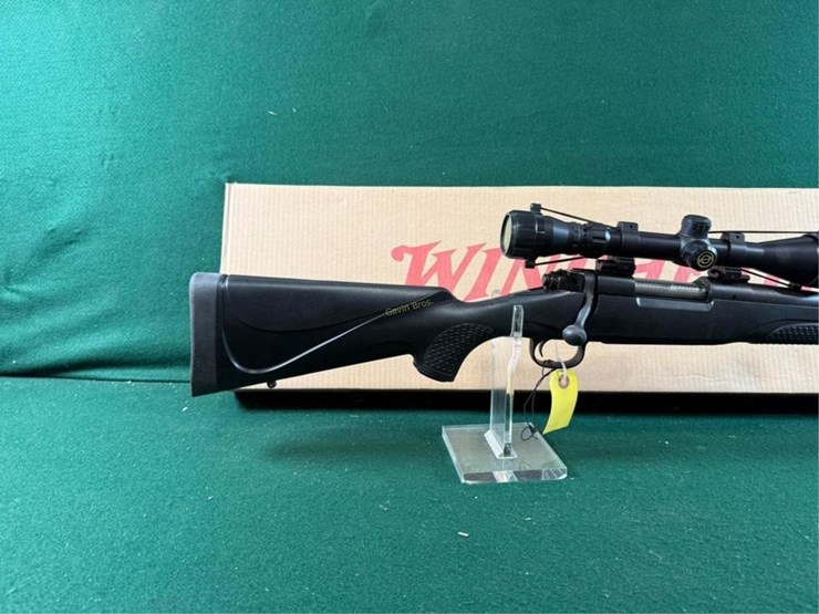 winchester-mdl.70-7mm-wsm-rifle-image-2
