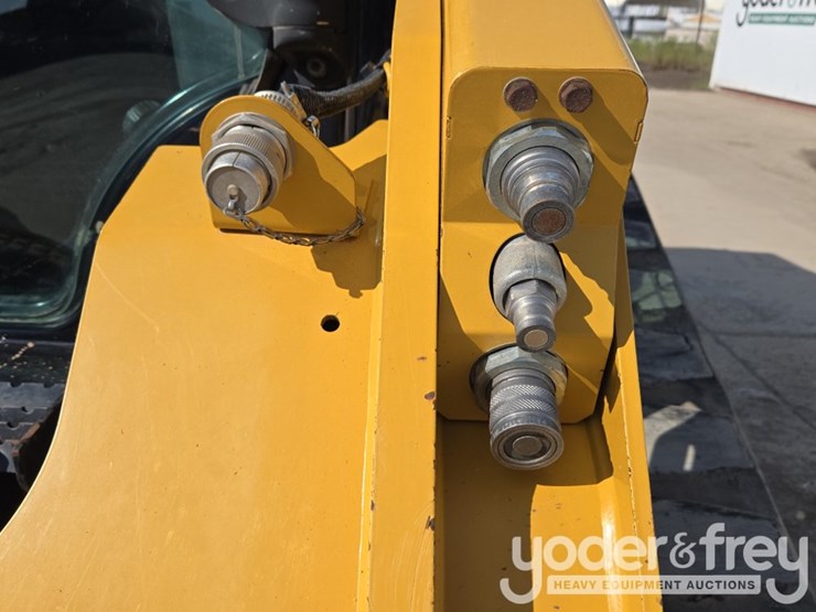 2017-caterpillar-279d-image-29