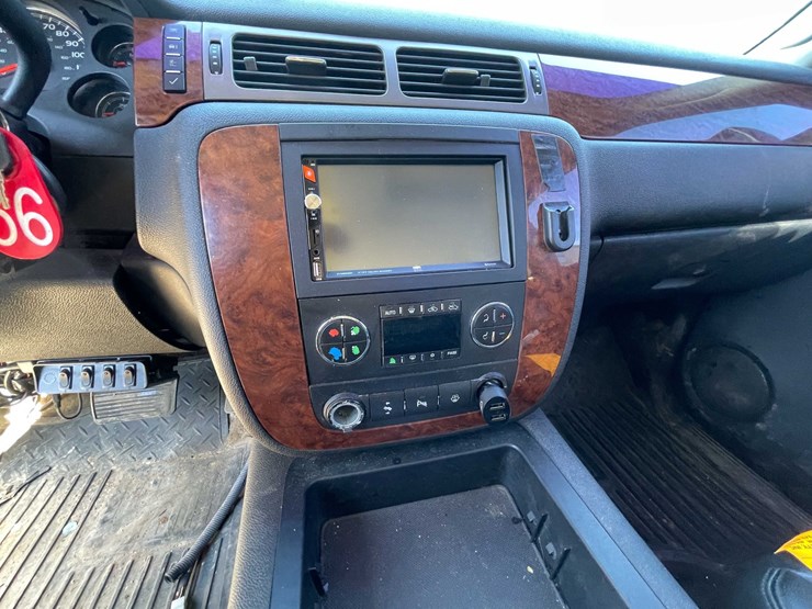 2008-gmc-2500hd-image-51