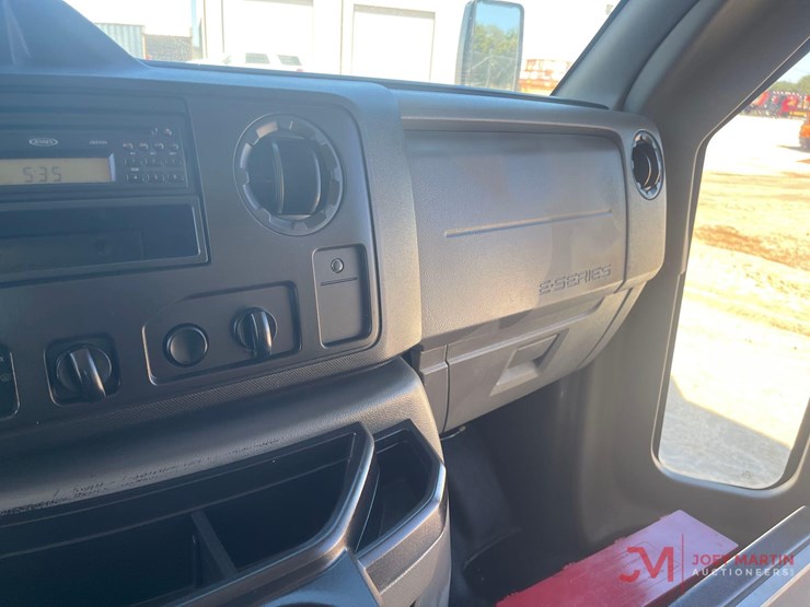ford-e450-image-25