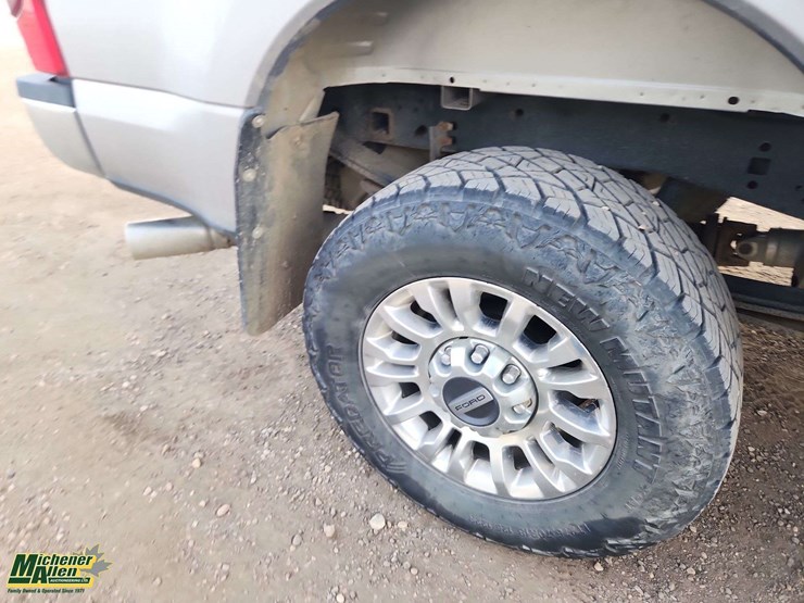 2022-ford-f250-image-22