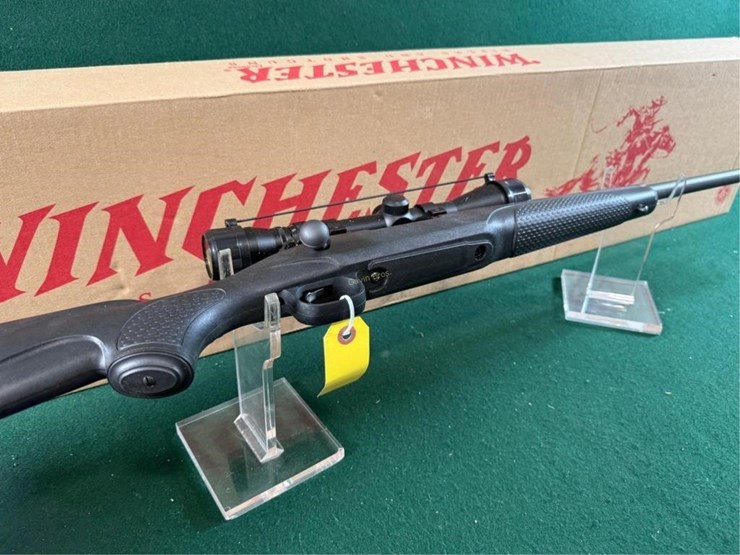 nib-winchester-mdl.70-300-wsm-rifle-image-7