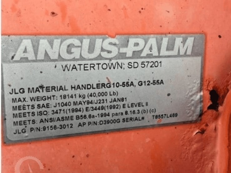 2009-jlg-g10-55a-image-3